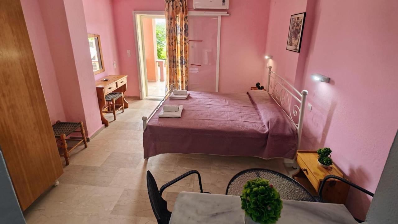 Elena Pool Apart otel Agios Georgios  Dış mekan fotoğraf