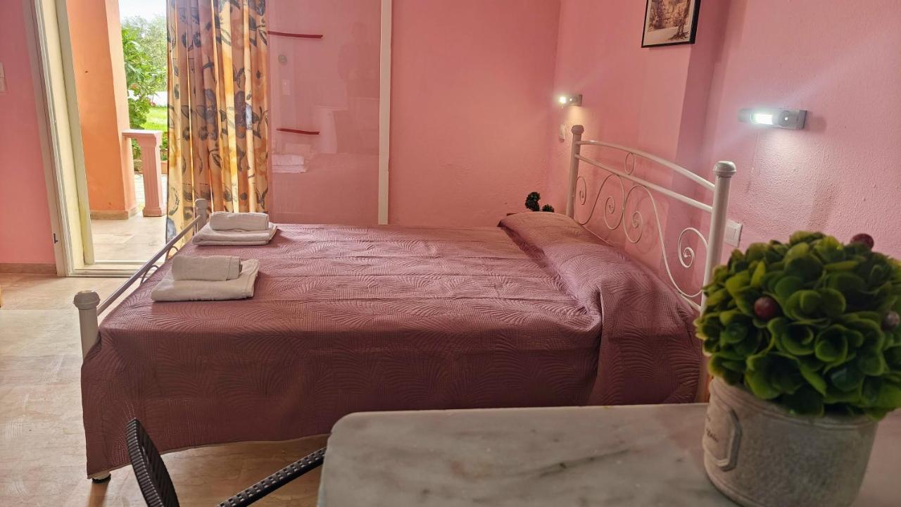 Elena Pool Apart otel Agios Georgios  Dış mekan fotoğraf